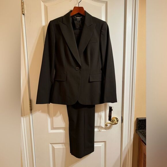 NWT Alex Marie 2pc Women’s Black Pant Suit Size 6 - Picture 2 of 16